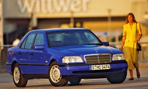 DOWNLOAD MERCEDES BENZ C240 C280 W202 M112 WORKSHOP MANUAL PDF SERVICE ENGLISH - Picture 1 of 5
