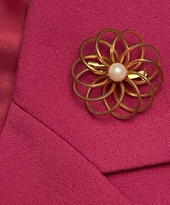 Broche vintage dimensional atómico solapa pin metal chapado en oro con perla sintética 1,5" Foto 1 de 4