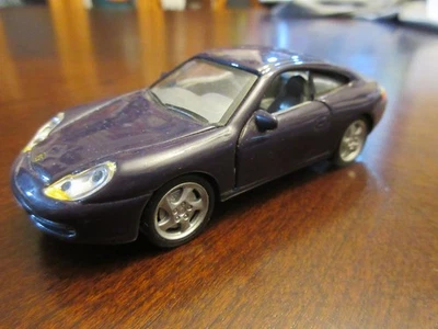 Portas de abertura de cararama roxas Hongwell Porsche 911 Carrera 1:43 - Imagem 1 de 4