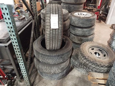 Три (3) шины LT265-60R20 GOODYEAR WRANGLER WORKHORSE HT 123987950 - Изображение 1 из 4