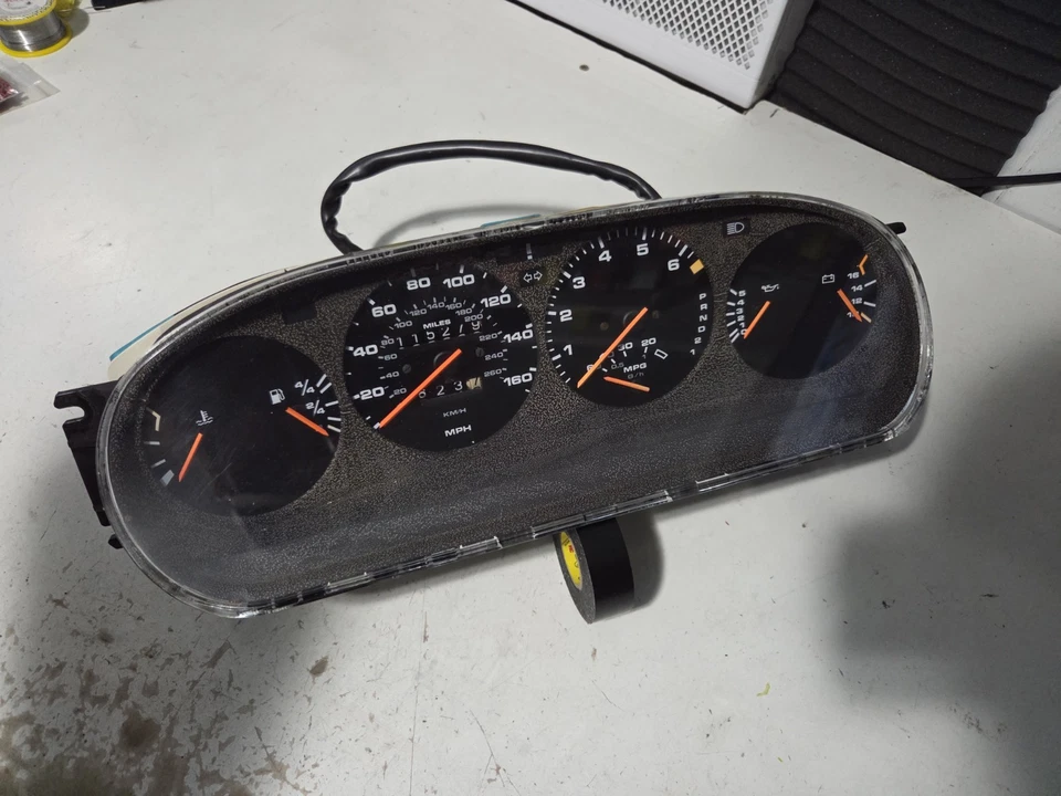 Cuadro de instrumentos velocímetro Porsche 944 1986-1991 94464131103 Foto 1 de 4