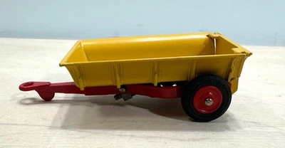 Corgi Toys #51 Massey Ferguson 30 CWT Trailer - Image 1 of 4
