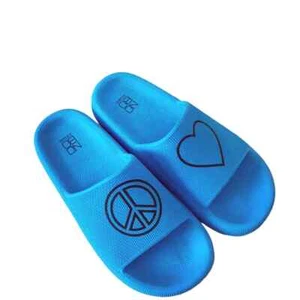 No Boundaries Blue Hearts Pillow Slides Sandals Sizes 7, 8, 9, 10,11 - Picture 1 of 1