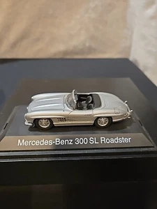 Schuco Mercedes-Benz 300 SL Roadster on Display Name Platform - Picture 1 of 14