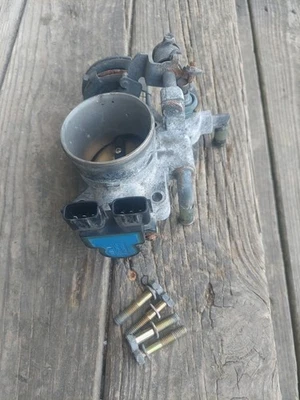 2001-2002 Nissan Xterra Frontier 3.3L V6 VG33 Throttle Body OEM - Image 1 of 4