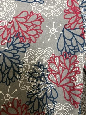 Leggings Lularoe Niños L/XL NUEVOS SIN ETIQUETAS - Estampado Geométrico Floral - Gris, Rojo, Blanco, Azul Foto 1 de 3