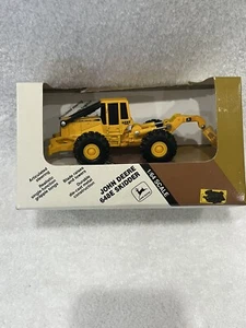 John Deere 648E Skidder Turbo 1:64 Scale Die-Cast Vintage ERTL New - Picture 1 of 9