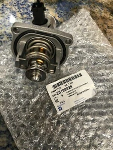 NEW GENUINE ENGINE COOLING THERMOSTAT HOLDEN TRAX TJ 2013-2018 1.8L F18D4 ENGINE - Picture 1 of 3
