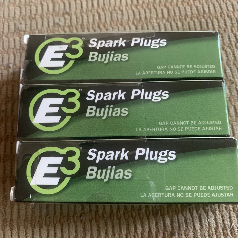 Bujías automotrices premium E3.82 E3. Esto es para una bujía. Foto 1 de 2