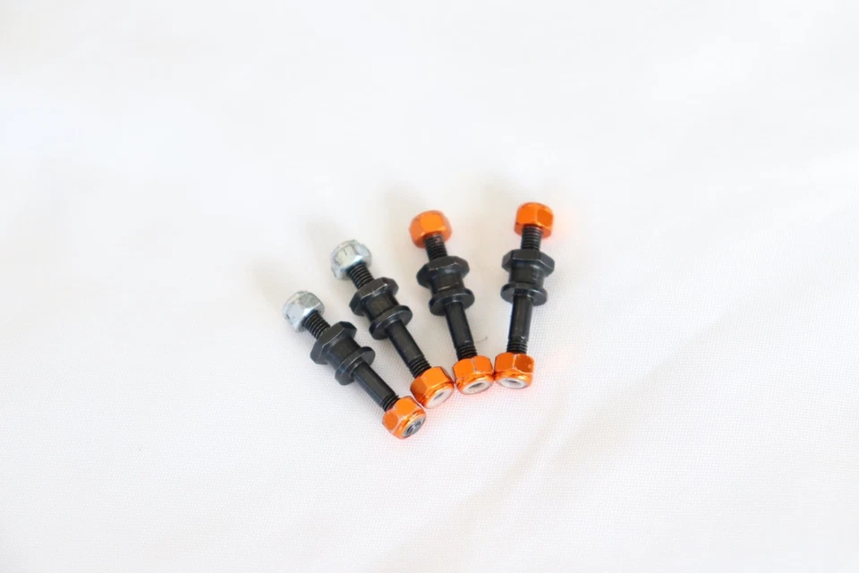 XB-5414 xray XB2 19' carpet buggy front and rear shock mounts - Image 1 of 1