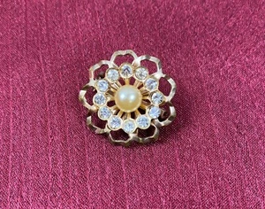 Vintage Rhinestone Gold Tone Filigree Pearl Brooch - Picture 1 of 4