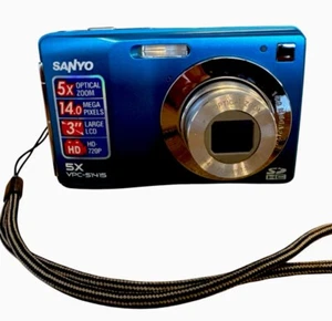 SANYO 5X VPC-S1415 14MP 5X OTTICA 3" LCD fotocamera digitale blu testata danneggiata - Foto 1 di 7