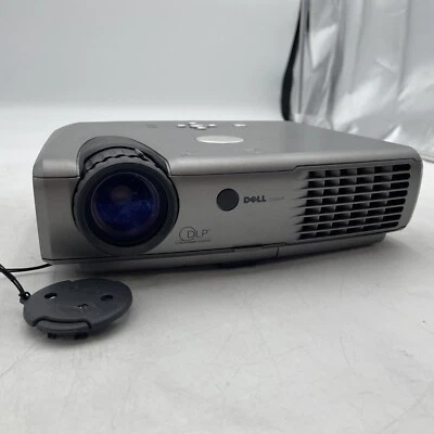 Dell 3200MP DLP Projector 553 Hours MOVIE NIGHT! MW3I1 - Image 1 of 4