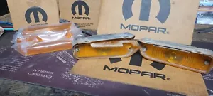 Mopar 1968 1969 plymouth ROADRUNNER GTX front bumper turn signal set B BODY - Picture 1 of 7