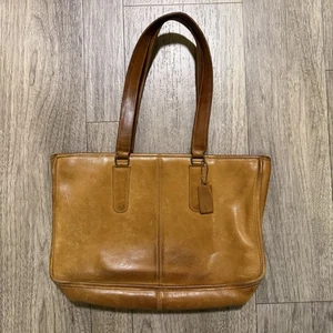 Bolso de Mano Coach Vintage Marketing Guante Cuero de Vaca Curtido 9665 NYC Bronceado Británico - Imagen 1 de 24