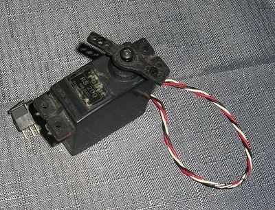 älteres Robbe RS200 Servo - gebraucht - Bild 1 von 2