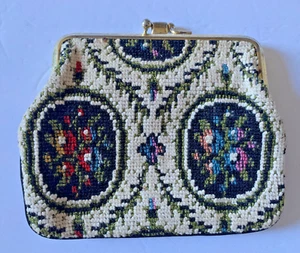 Vintage Tapestry Carpet Bag Change Purse Kisslock Clasp 6" X 4 1/2" - Picture 1 of 5