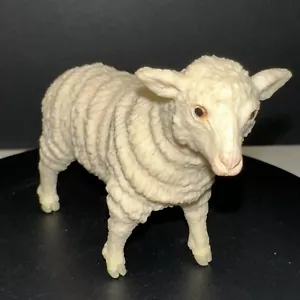 Ewe Sheep Lamb Safari Ltd 1998 Animal Realistic Collectible Figure Vintage - Picture 1 of 8