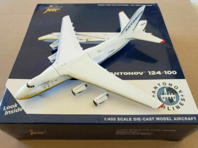 1/400 An-124 Antonov Design Bureau Ucrania UR-82027 GeminiJets GJADB1989 Foto 1 de 4