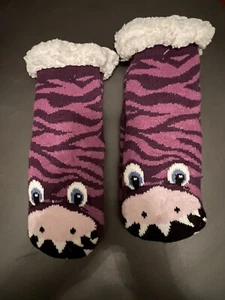 🆕SDBING⭐️Purple Monster⭐️Slipper Socks Fuzzy Soft Warm Fleece Lined 6-9 Years  - Picture 1 of 3