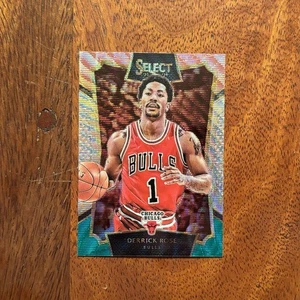 Derrick Rose 2015-16 Panini Select Tri-Color Prizm #23 - Chicago Bulls - Picture 1 of 2