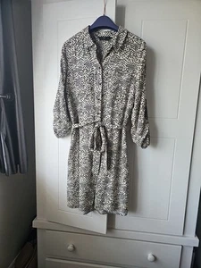 Ladies Size 12 F&F Summer Shirt Dress Black And Cream. Knee-length 3/4 Sleeve - Picture 1 of 4