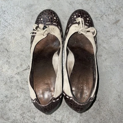 Made in Italy Croc Embossed Leather Suede Pumps Womens Size 8.5 Brown Beige - Image 1 of 4
