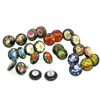 ARTISANAT UKRAINIENNE RÉALISÉ PAR UN ARTISTE Boucles d'oreilles coloré fleurs D 2 cm bois peint main signé artisanat Earrigs