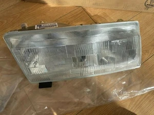 Saab 9000 USA 92-98 NEW GENUINE RH sealed beam headlight insert 9084120 6Top - Picture 1 of 11