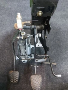 BMW E31 8 series 5 Speed Manual Clutch and Brake Pedal Box Assembly OEM - Picture 1 of 6