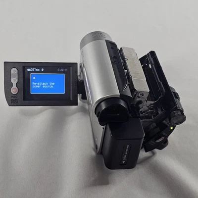 Sony Handycam DCR-HC52 Camcorder All Worked Great But Now It Won't Close READ⬇ - Image 1 of 4