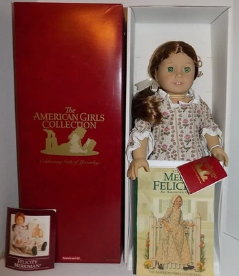 NUEVO EN CAJA Pleasant Company Felicity American Girl Muñeca con Traje de Encuentro, Libro, Caja NUEVO Foto 1 de 4