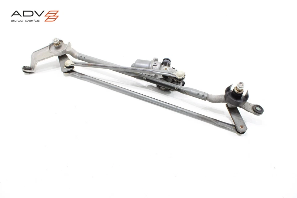 2015 - 2020 TOYOTA SIENNA WINDSHIELD WIPER TRANSMISSION LINKAGE W/ MOTOR OEM - Image 1 of 4