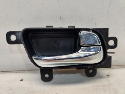 2013 Infiniti G37 (Sedan) Passenger Right Front Interior Door Handle  - Image 1 of 4