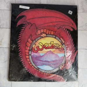 Vintage Graphic Wales Cyrmu Yr Hen Wlad Dragon 1980's 90's T Shirt Black New - Picture 1 of 2