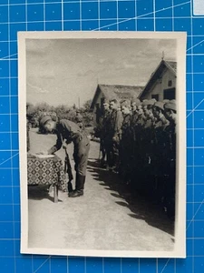 Soldadura militar hombre niño gabinete gay retrato BW foto URSS soviética vintage #7704 - Imagen 1 de 3