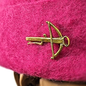 Pilgrim Badge: 14th Century Medieval Crossbow Jewelry, SCA Replica Crossbow Pin - Picture 1 of 7