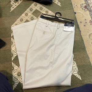 NWT Jos. A. Bank 44x30 Light Gray,Easy Stretch Fabric NWT Water/stain Repellent - Picture 1 of 4