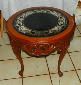 Walnut Carved Glass Top End Table / Side Table by Imperial  (RP-ET290) - Picture 1 of 7