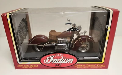 TootsieToys 1942 442 Indian motorcycle 1:10 Scale Die-Cast replica - Image 1 of 4