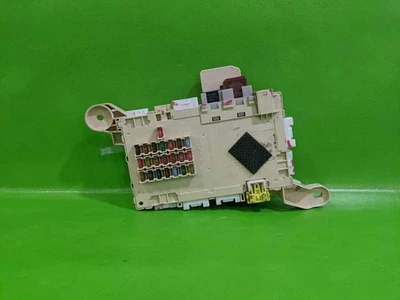 02-10 LEXUS SC430 DRIVER CABINA IZQUIERDA CAJA RELÉ FUSIBLES OEM 4263-34 Foto 1 de 4