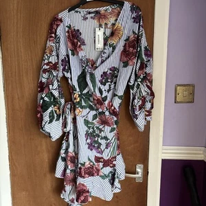 Boohoo Size 16 Blue Floral And Stripe Midi Wrap Dress Long Sleeved - Picture 1 of 11