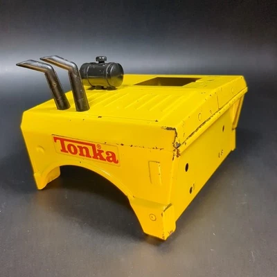Cuerpo de cabina de volteo Mighty Tonka 3900 amarillo 1980 Foto 1 de 4