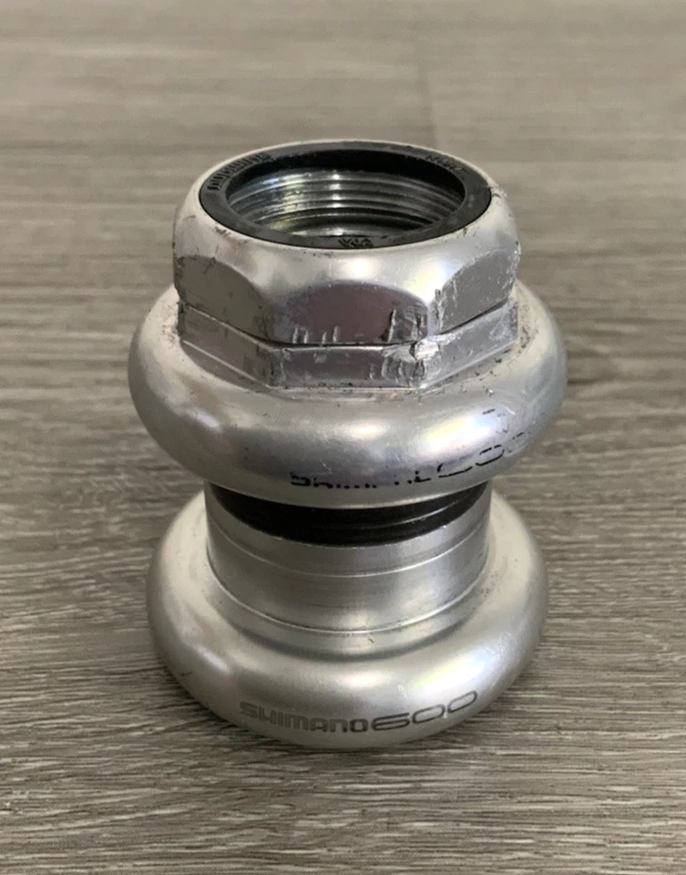 SHIMANO 600HEADSET MODEL 6207 ALUMINUM 98 GRAMS 26.4 MM CROWN RACE - Image 1 of 4