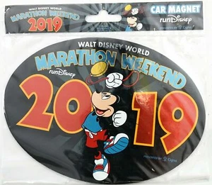 NUEVO imán de coche Mickey Mouse RunDisney World Marathon Weekend 2019 - Imagen 1 de 3
