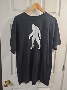 Lady Bigfoot In Heels Sasquatch Graphic Shirt XL Black - Picture 1 of 4