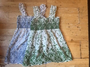 2 x Girls Peacocks Evie Floral Summer Dresses Green & Blue Aged 12 Years - Picture 1 of 17