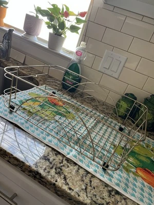 Escurridor de secado de platos de alambre de acero inoxidable tono dorado MCM 1960 Foto 1 de 4