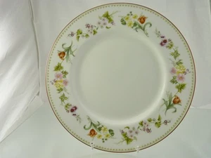 MIRABELLE R4537 DINNER PLATE BY WEDGWOOD ENGLAND - Picture 1 of 4