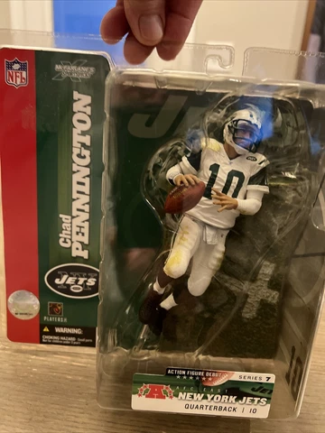 McFARLANE NFL QUARTERBACK CHAD PENNINGTON New York Jets Debut Series 7  NICE NEW Cover